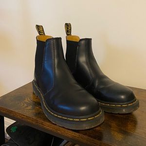 Dr. Martins Chelsea Boot